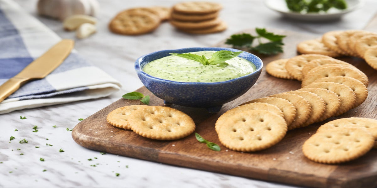 Receta Dip verde con galletas Recetas Nestlé