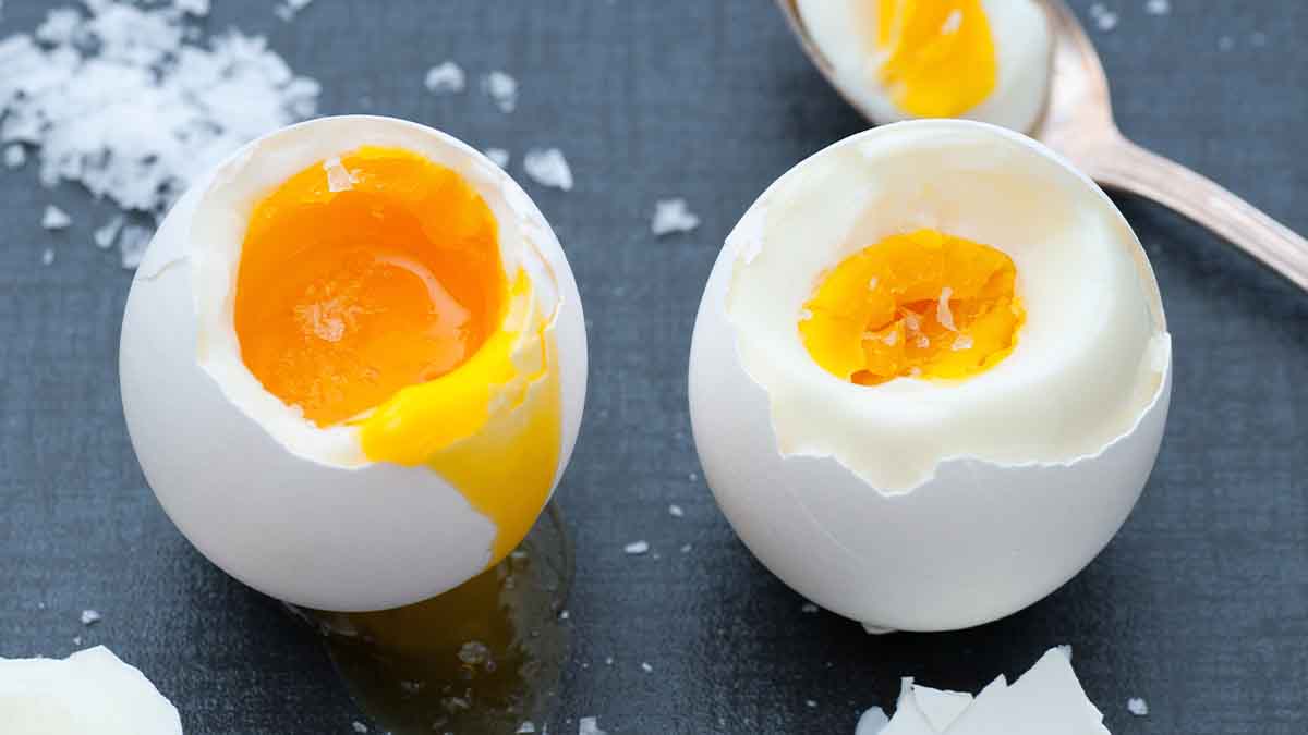 Por qué no debes cocer huevos junto a otros alimentos en el mismo