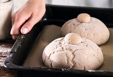 Masa de manju, golosina japonesa que precedió el helado mochi.