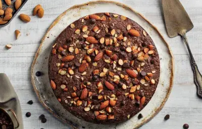 Torta de almendra con chispas de chocolate sin gluten