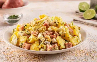 Ensalada de papas con jamón