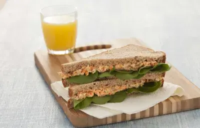 Sandwich0-Atún-Hierbas-Molico-recetas-nestle