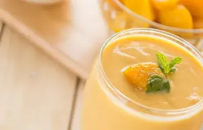 Divertido batido de mango con NIDO® NUTRIADVANCE®