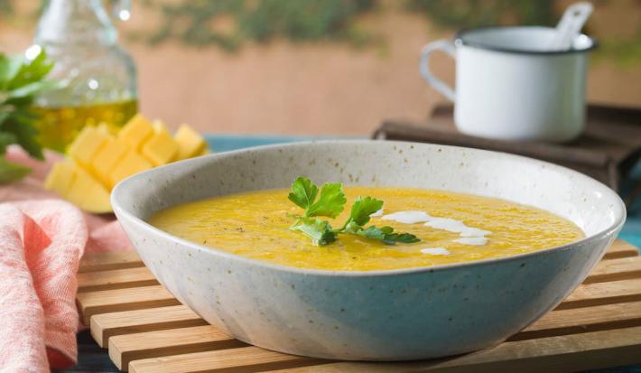 Sopa de mango, jengibre y coco