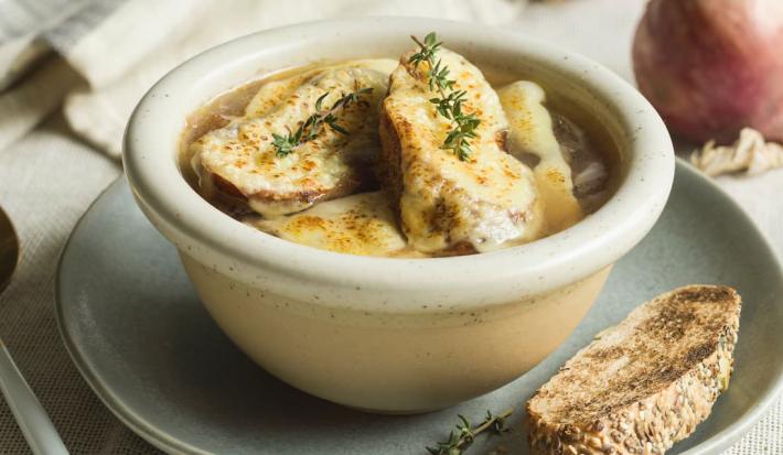 Sopa de cebollas Francesa