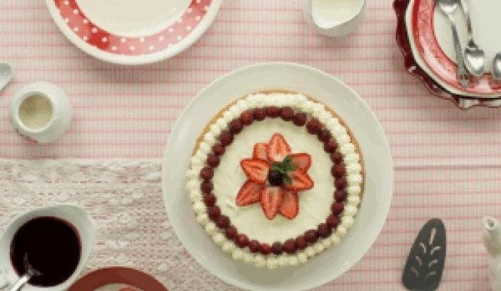 Cheesecake de mora y frutilla